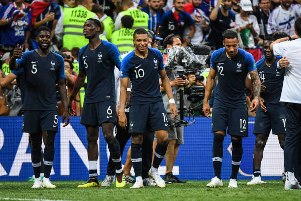 现吸引了众 现吸引了众